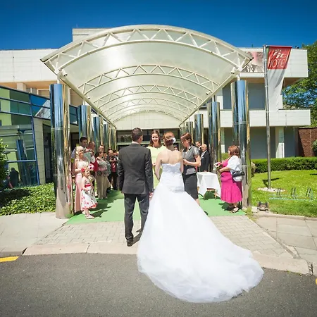 Fit فندق بريروف